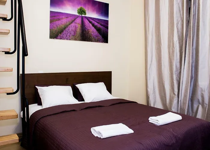 Sauna Luxurious شقة *