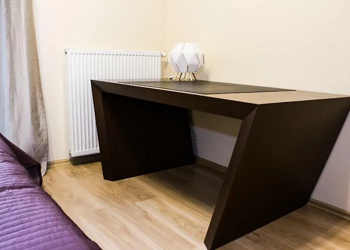 Sauna Luxurious شقة *